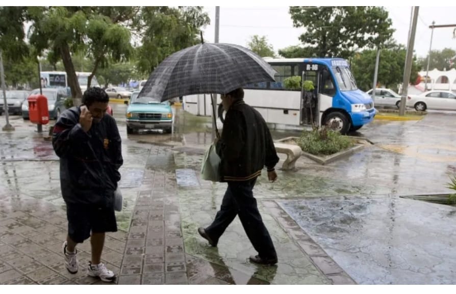 Tormenta eléctrica está madrugada sorprendió a los chetumaleños