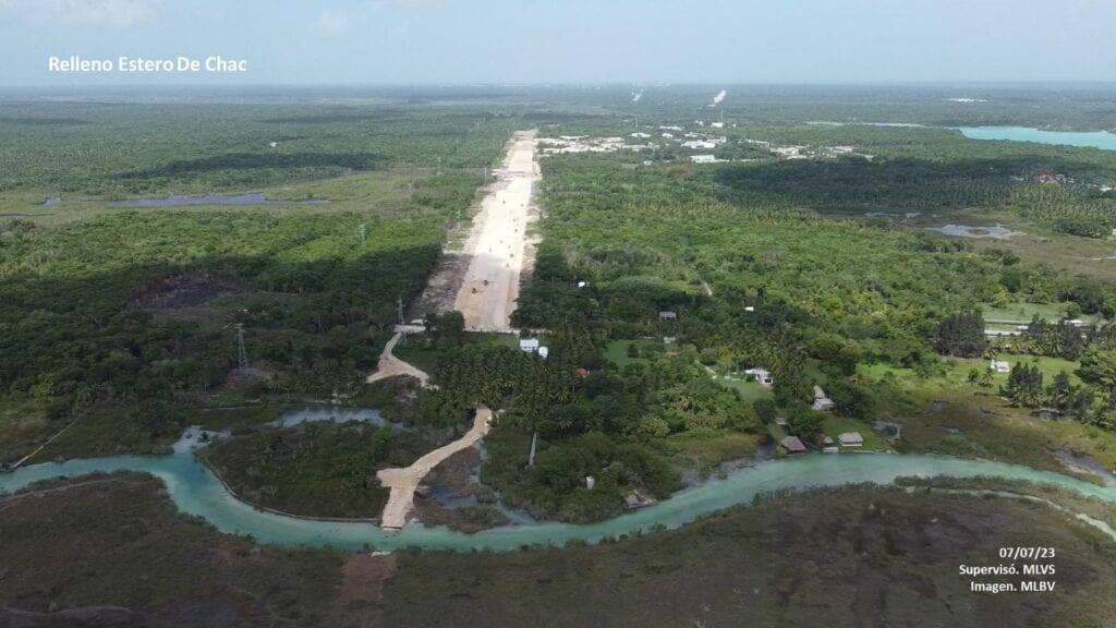 Comenzaron a bloquear esa vena que comunica al río Hondo con nuestra hermosa laguna