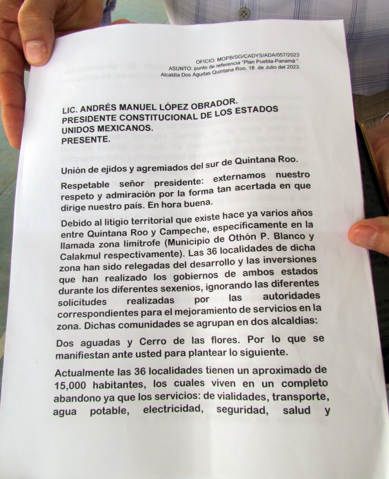Entrearon un pliego petitorio dirigido en el que solicitan, entre otras sentidas demandas, la solución definitiva del conflicto limítrofe entre Campeche y Quintana Roo 