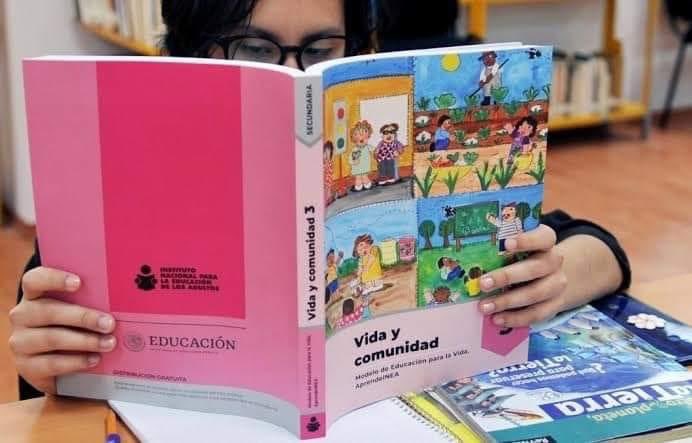 Educación vs. Enseñanza