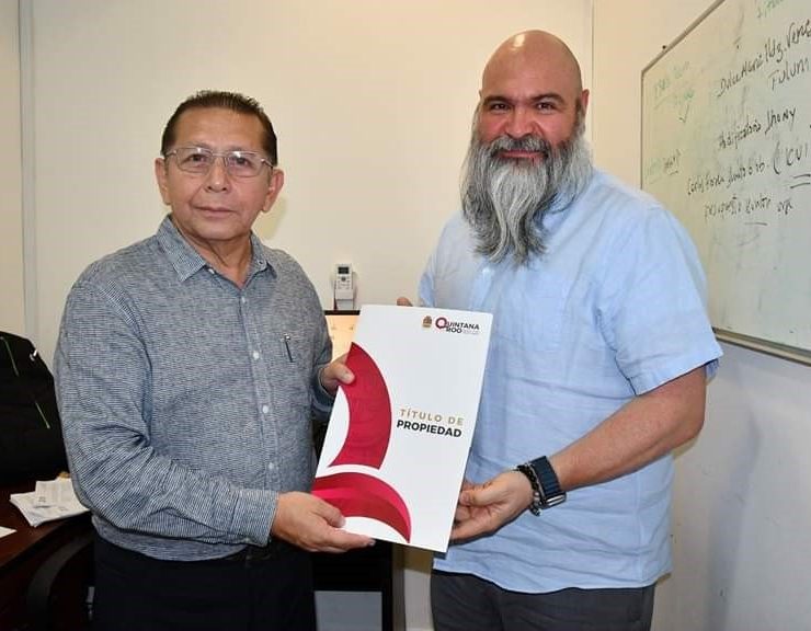 AGEPRO entrega títulos de propiedad a Empresas Locales