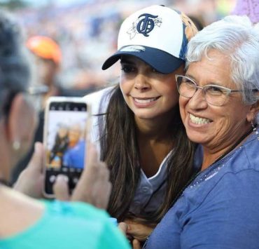Arranca Ana Paty Peralta con campaña “Abuelotón 2024”