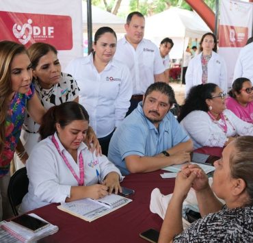 Mara Lezama Refuerza Bienestar Social y Jurídico en la Sm. 94 de Cancún