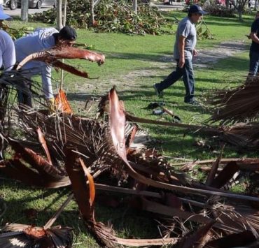 Organizan mega jornada de limpieza en Puerto Morelos tras huracán "Beryl"