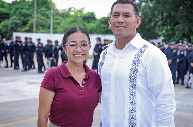 Yensunni Martínez recibe al nuevo Director General de Seguridad Pública y Tránsito de Othón P. Blanco