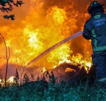 Incendio Controlado en el Antiguo Relleno Sanitario en Cancún