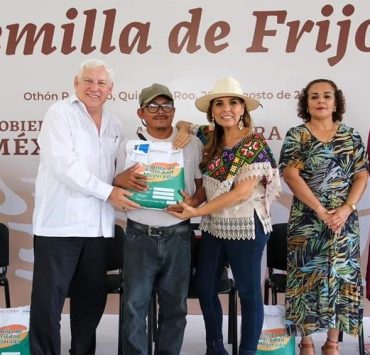 Mara Lezama y Víctor Villalobos entregan semilla certificada a más de 2,125 productores