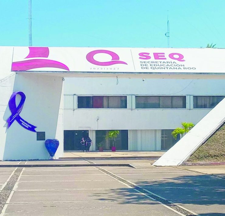 Paga SEQ $14,940.95 pesos por cada una de las 1,267 laptops para directivos