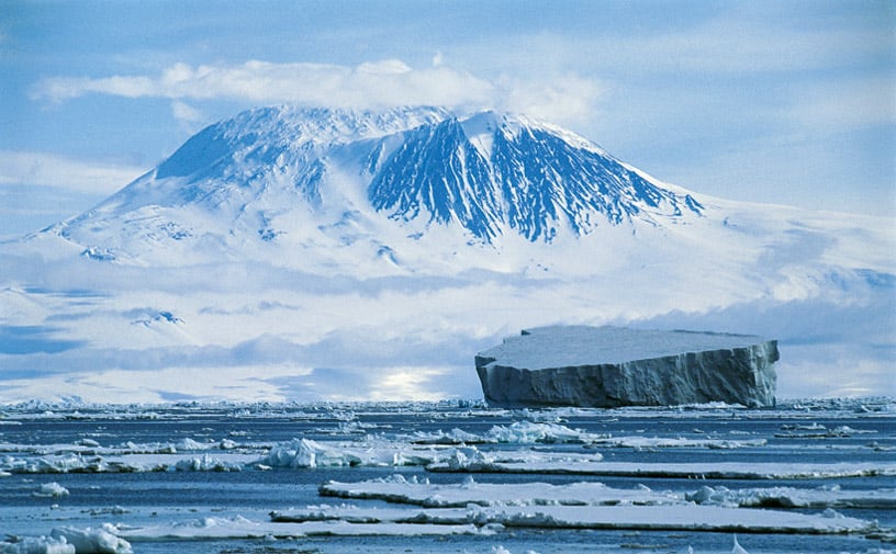 Un volcán en la Antártida escupe oro de forma diaria