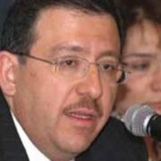 Exigen reabrir investigación por corrupción en concesión de penales federales