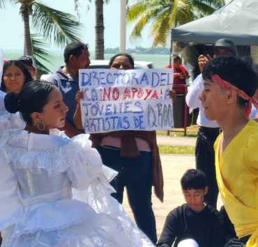 Quintanarroenses piden transporte a la ICA