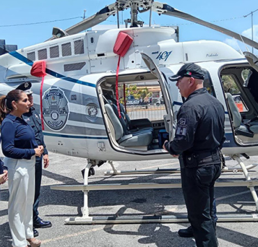 La entrega de equipo policial en Playa del Carmen