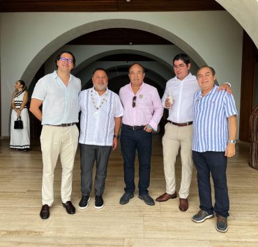 Celebración Mensual del Club Skal 723 en Impression Isla Mujeres, un encuentro gastronómico y de Networking