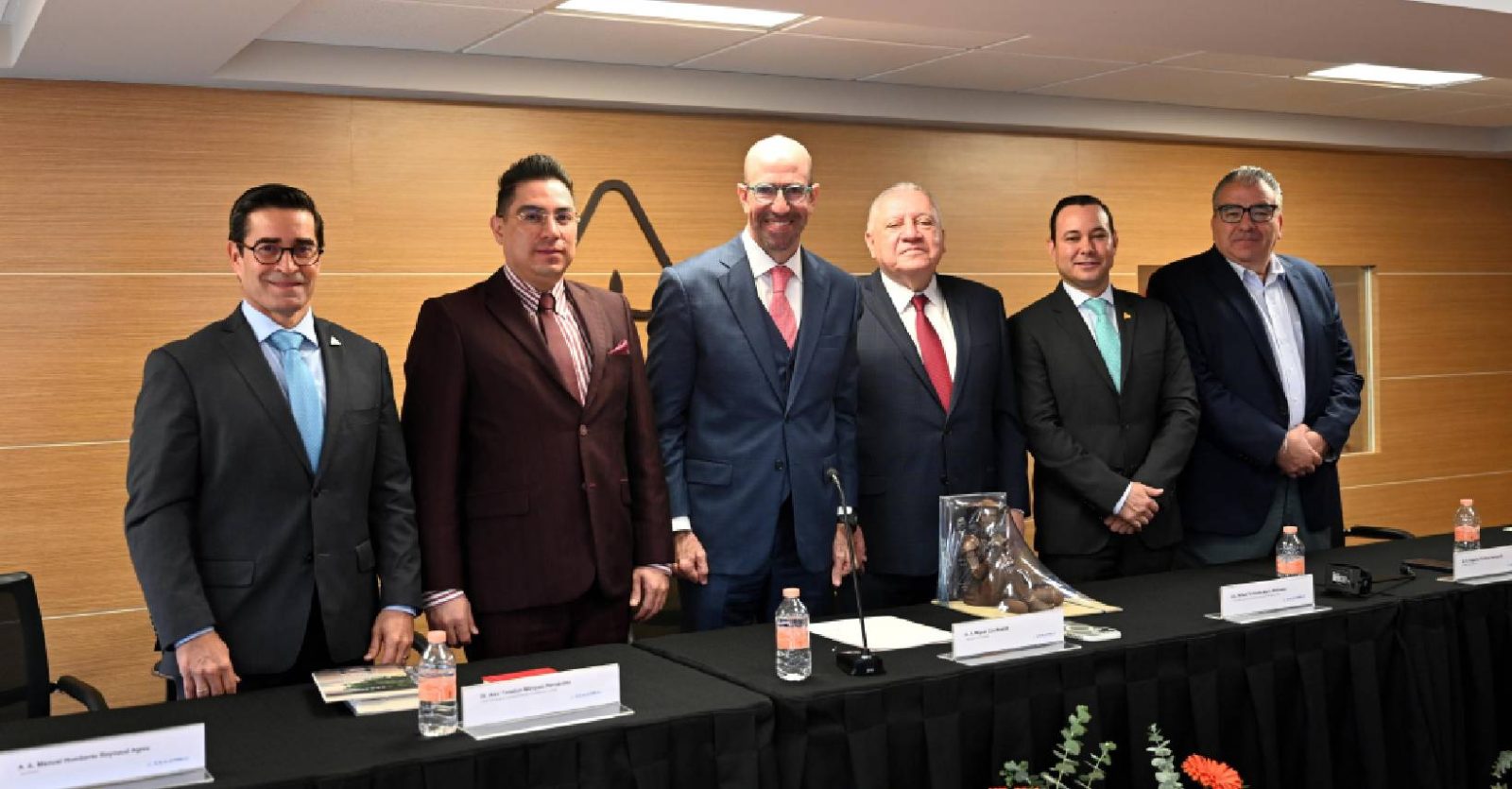 ¡Se fortalece el comercio exterior de México con histórica alianza aduanal!
