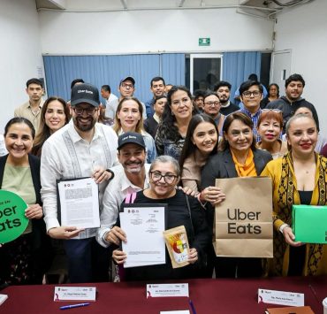 SEDE y Uber Eats impulsan la digitalización de restaurantes en Quintana Roo
