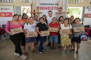 Entrega de apoyos sociales vinculada a la Práctica de “La Mafia Verde”, señalada como parte de un botín millonario dentro de todo un sistema de promoción electoral.