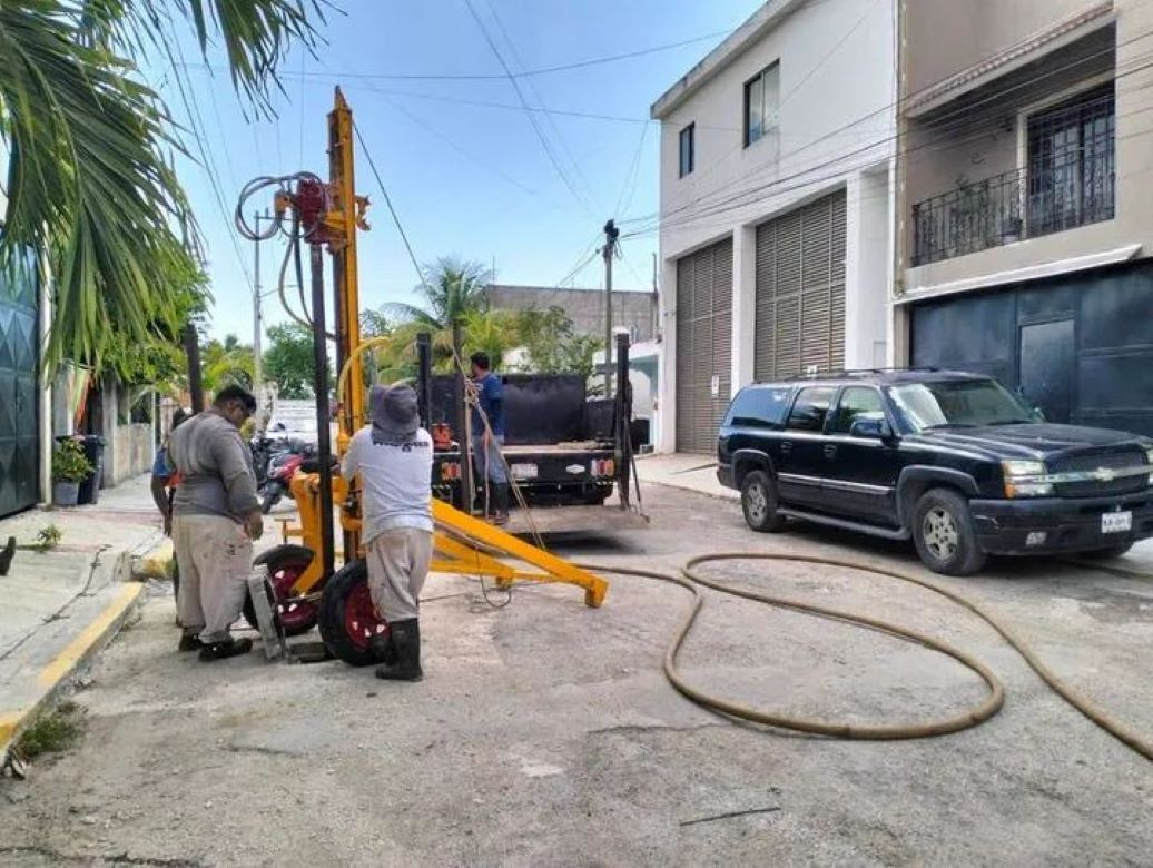 Refuerzan drenaje en Tulum ante lluvias para evitar encharcamientos graves