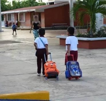 Calor obliga a adelantar fin de clases en Quintana Roo