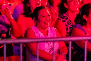 Más de 3 mil madres tulumnenses disfrutaron de un emotivo festejo lleno de regalos, música y sorpresas organizado por el Ayuntamiento de Tulum.