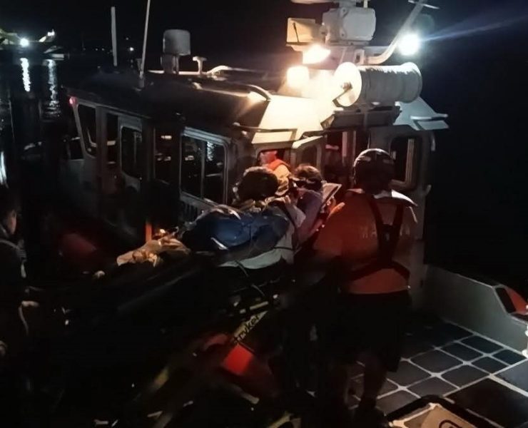 Marina traslada paciente en emergencia marítima desde Isla Mujeres
