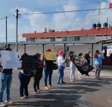 Protesta en Cereso de Chetumal desata fuerte bloqueo vial
