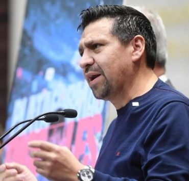 ¡Preocupación en Quintana Roo! Ernesto Sánchez pide alerta sanitaria por el sargazo en todas las playas