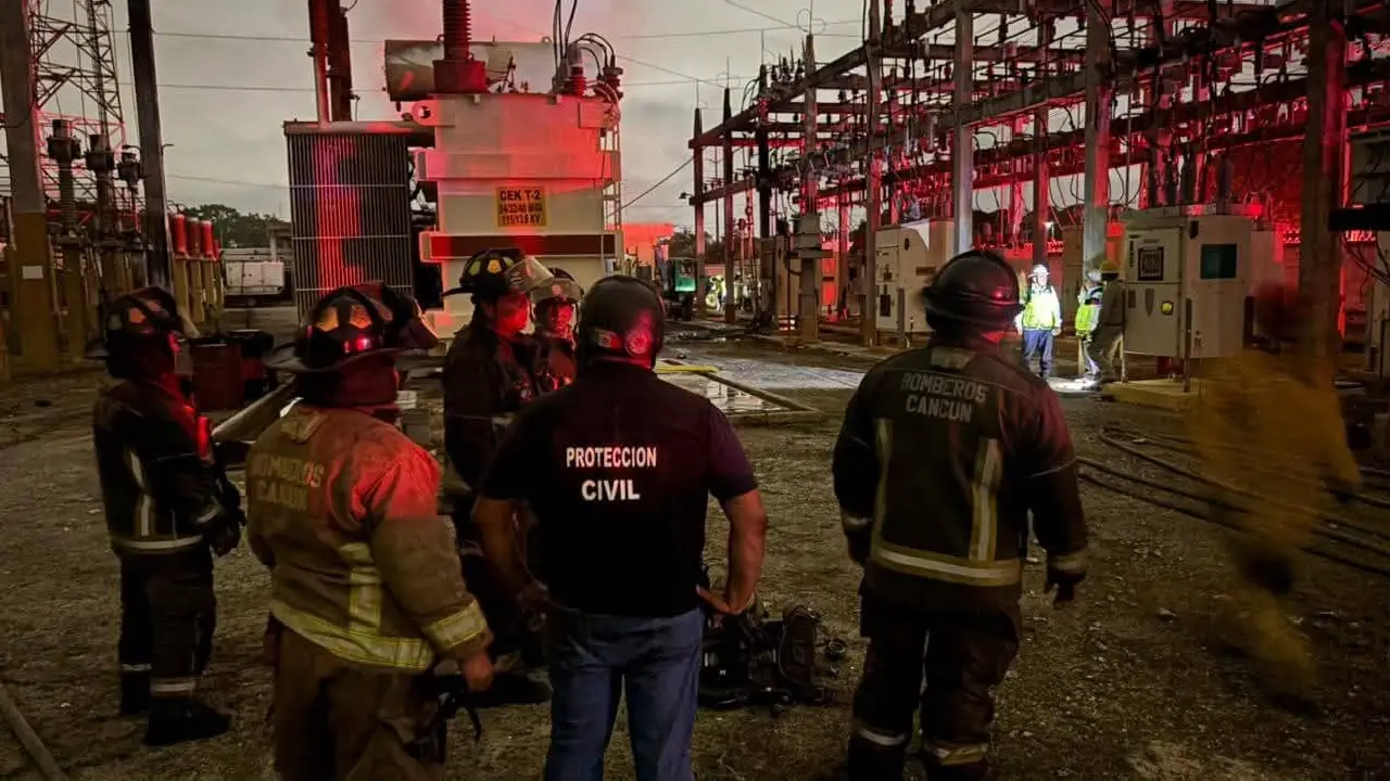 Incendio en subestación de CFE movilizó a cuerpos de emergencia