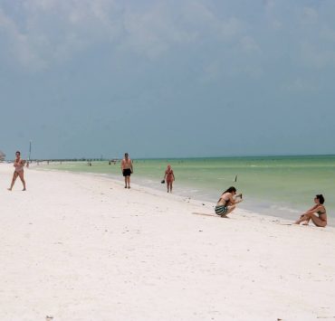 ¡Increíble! Holbox luce impecable y sin sargazo para el verano 2026