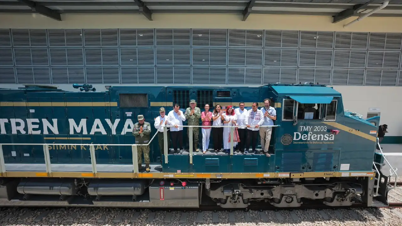 Llegada de las primeras 12 locomotoras impulsa el avance del Tren Maya