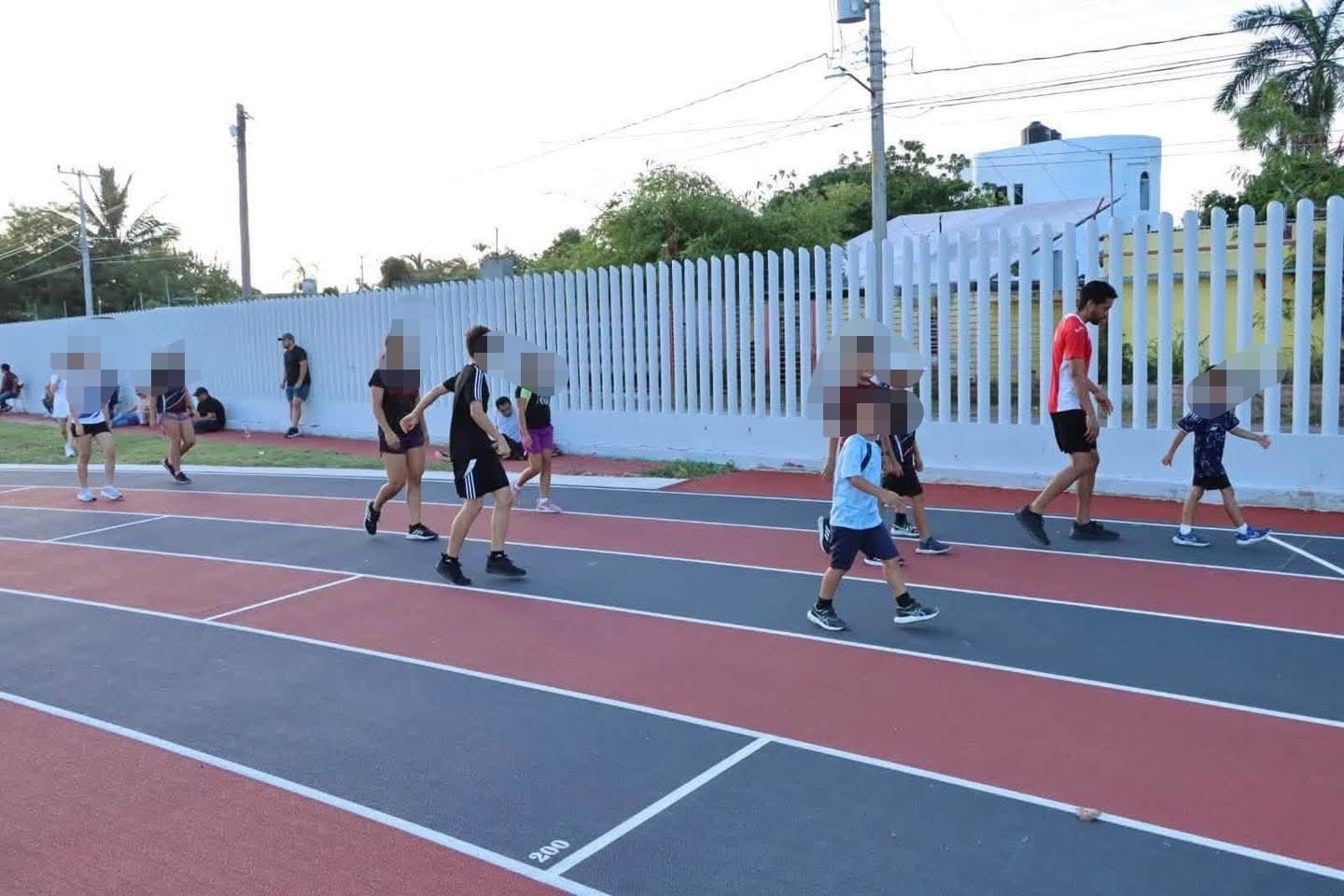 ¡La nueva Pista de Atletismo de Chetumal ya transforma el entrenamiento de niñas, niños y jóvenes!