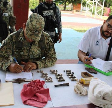 Ciudadanía entrega más de 2400 municiones en primera Feria de Paz