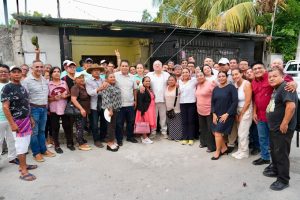 Rafa Marín llamó a defender la soberanía nacional y fortalecer la organización ciudadana durante su encuentro con vecinos y simpatizantes en la colonia Luis Donaldo Colosio de Playa del Carmen.