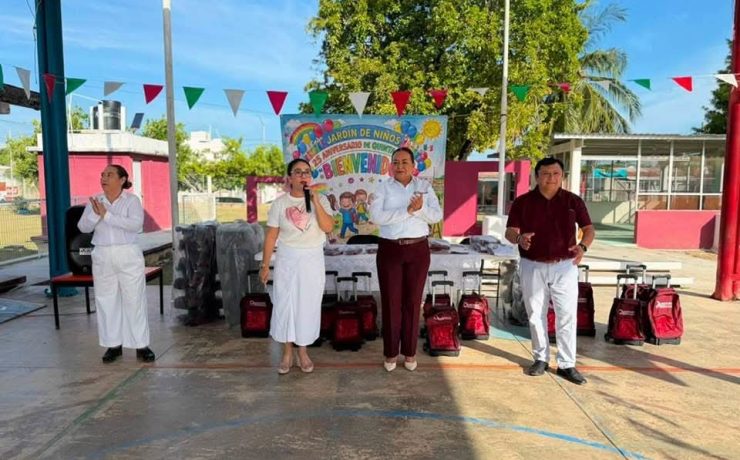 ¡Regreso a clases! Chetumal inicia ciclo escolar con apoyos