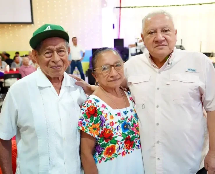 Atención para los adultos mayores, una prioridad para Rafa Marín