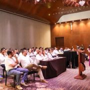 DIF Playa del Carmen lleva ponencia sobre bienestar psicosocial a trabajadores del sector hotelero