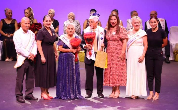 Honorina y Salvador son coronados como Miss y Mr. Adulto Mayor 2026