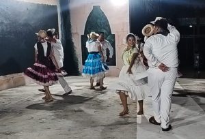 La Caravana Oaxaca y la Guelaguetza Arte, Fiesta y Tradición llevó a Chetumal un colorido Intercambio cultural, con música, danza, artesanías y tradiciones que resaltan la riqueza de Oaxaca.