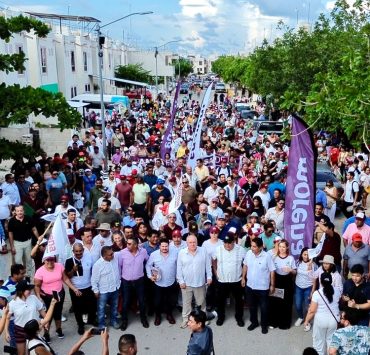 ¡Multitudinaria caminata! Rafa Marín reúne a simpatizantes en Villas del Sol